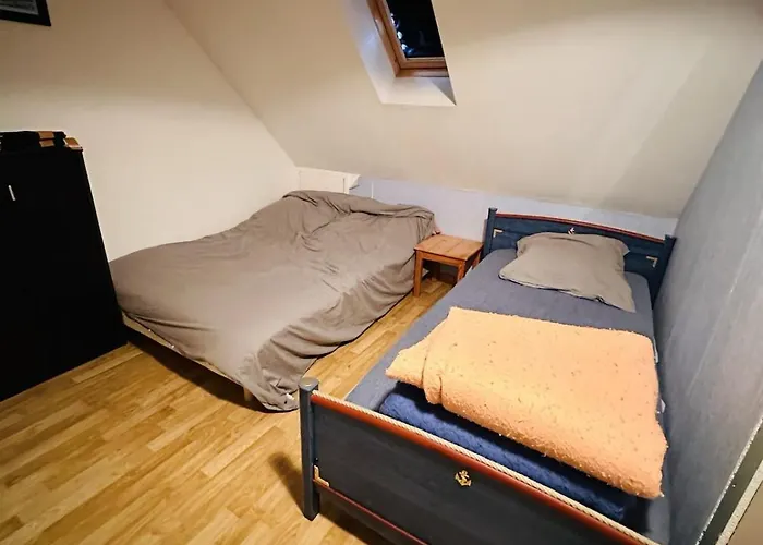 - Meuvaines - Maison Bord De - Jardin - 100m Hébergement de vacances *